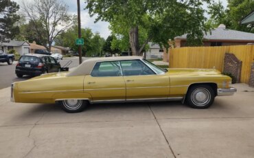 Cadillac-De-ville-sedan-1974-Gold-Gold-3