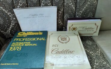 Cadillac-De-ville-sedan-1974-Gold-Gold-5