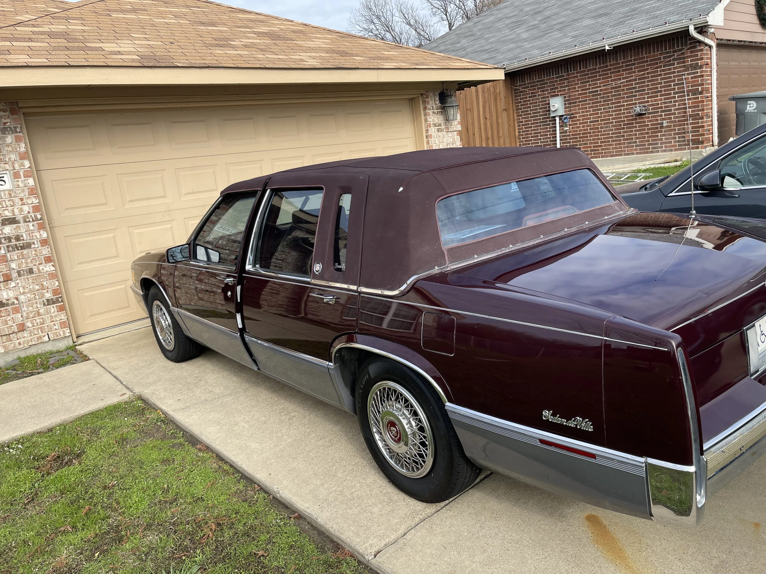 Cadillac-De-ville-sedan-1990-Burgundy-Burgundy-11