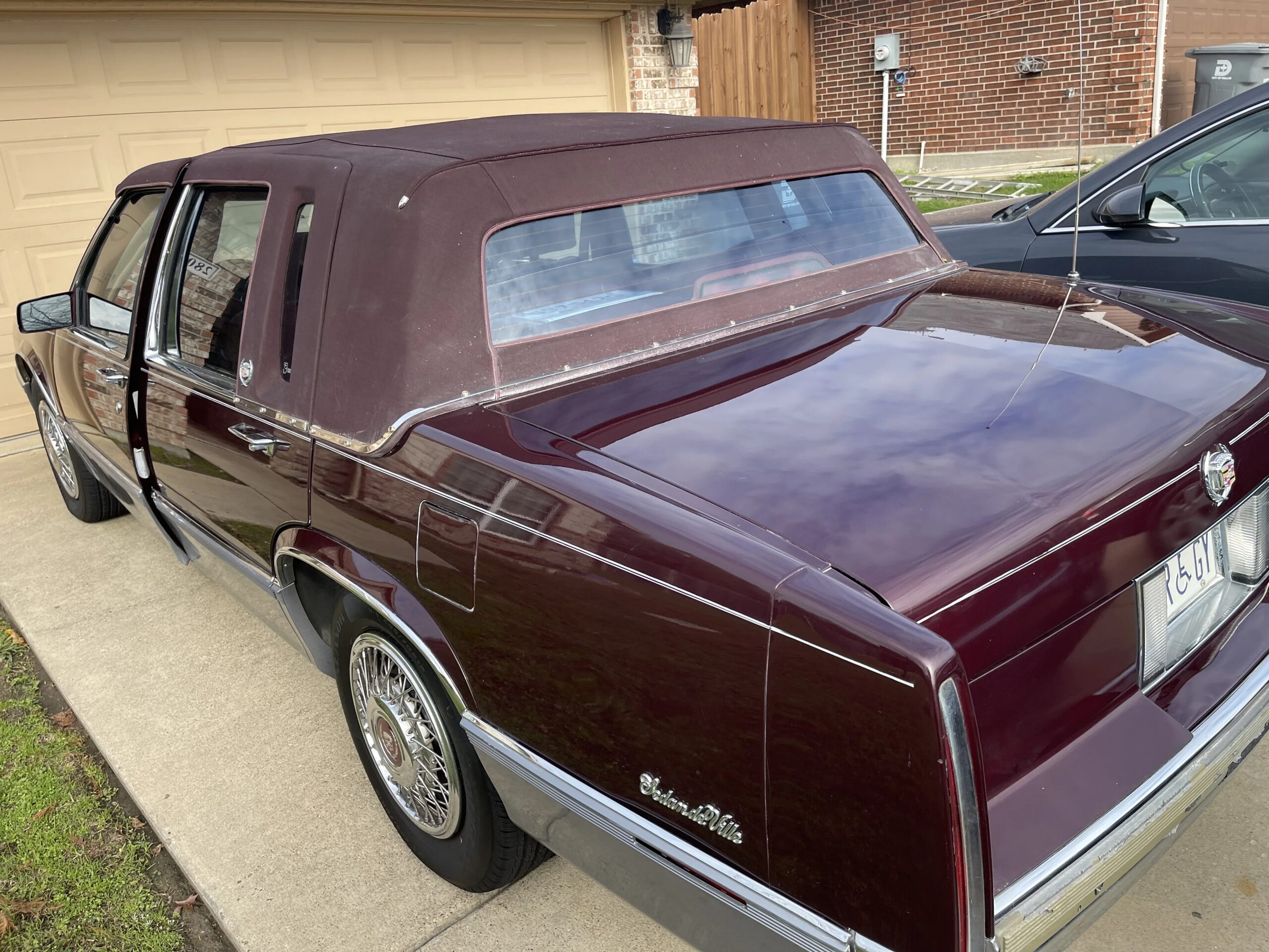 Cadillac-De-ville-sedan-1990-Burgundy-Burgundy-14
