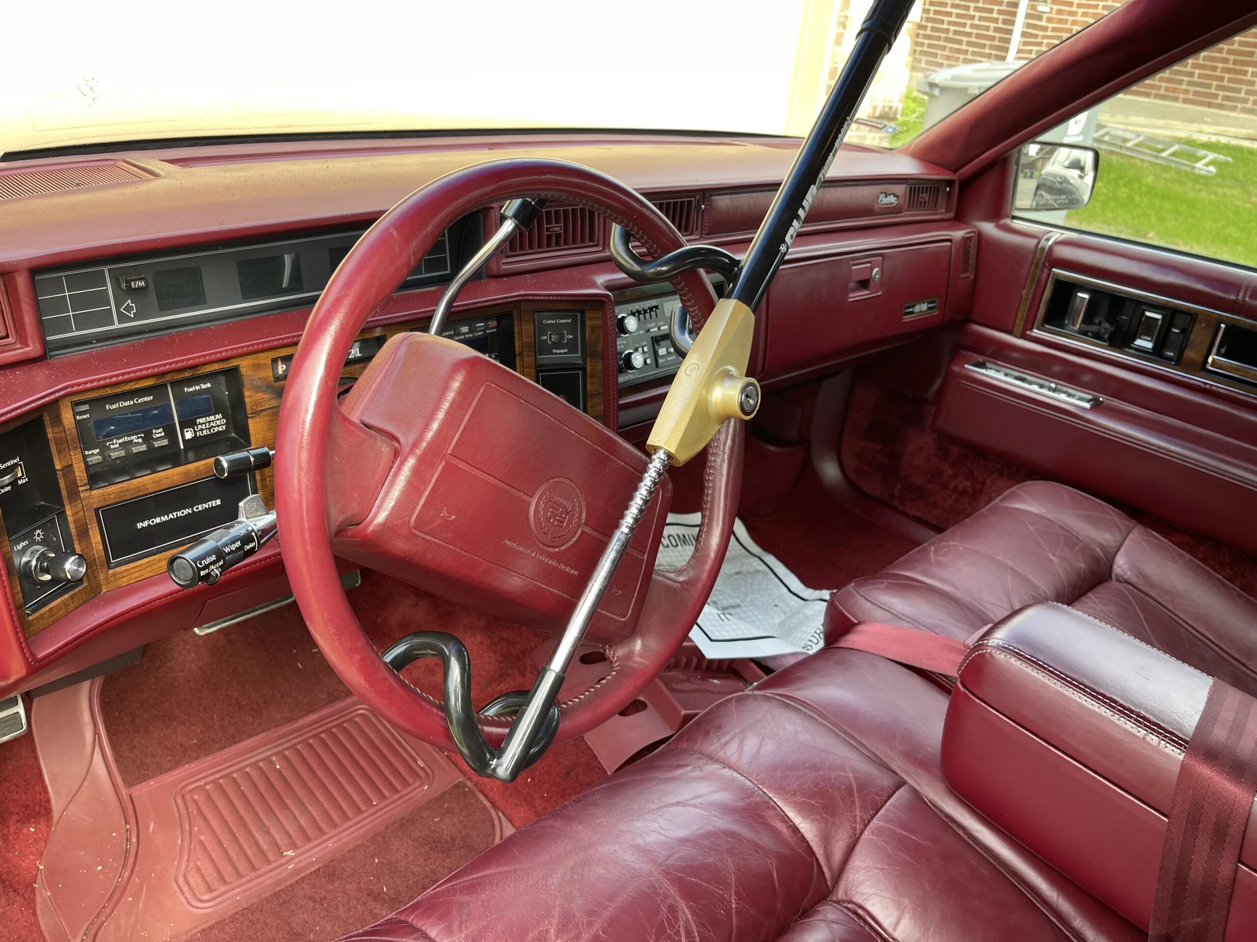Cadillac-De-ville-sedan-1990-Burgundy-Burgundy-27
