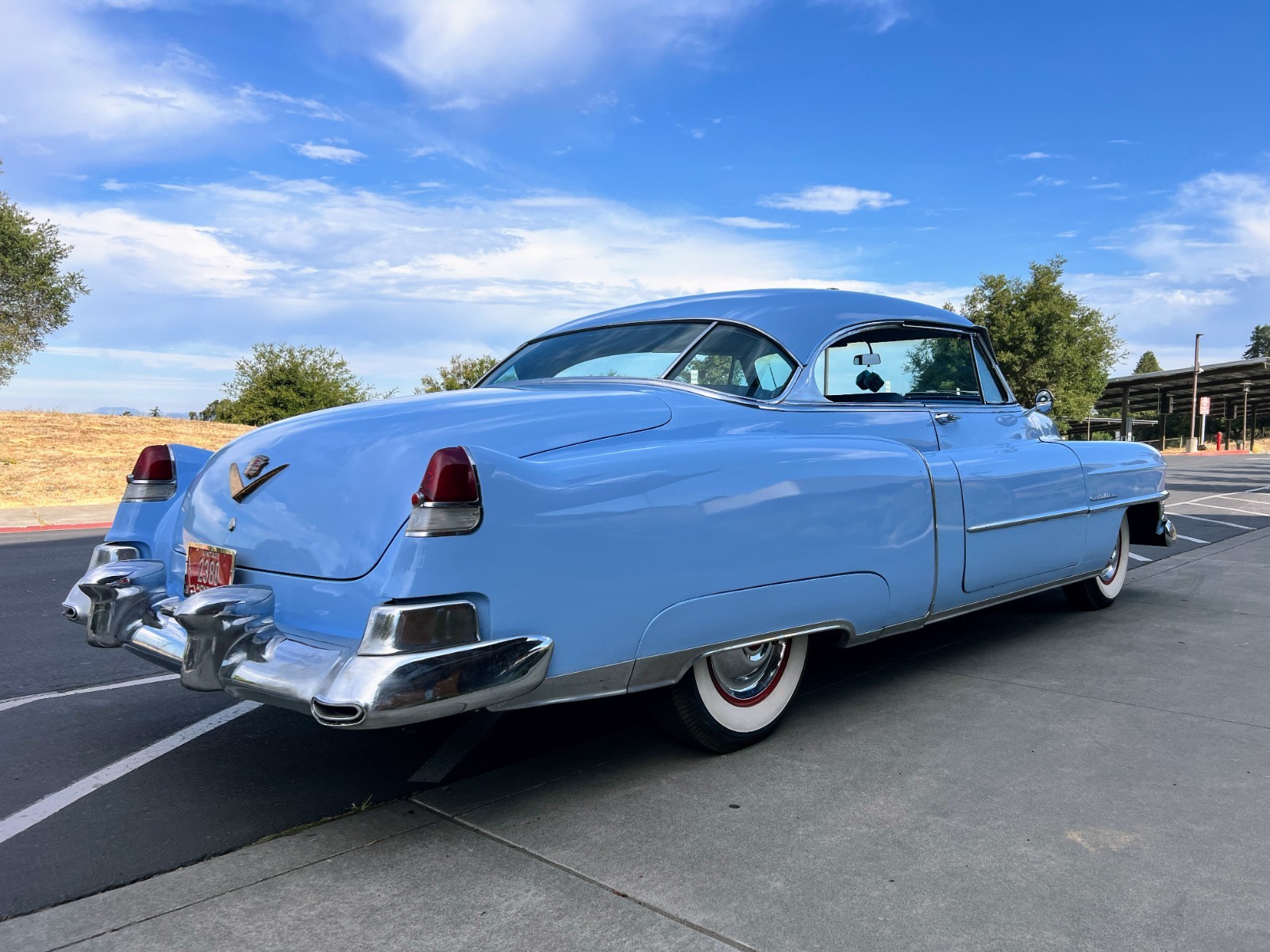 Cadillac-DeVille-1952-3