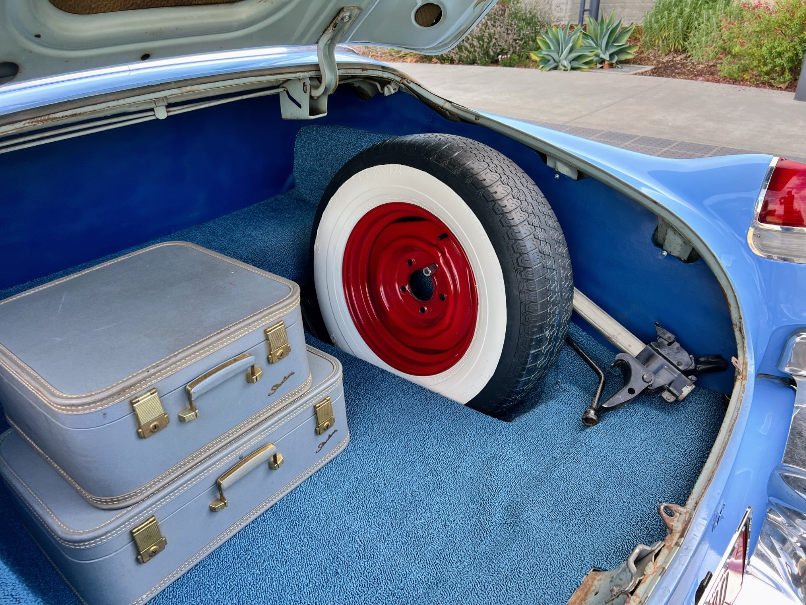 Cadillac-DeVille-1952-34