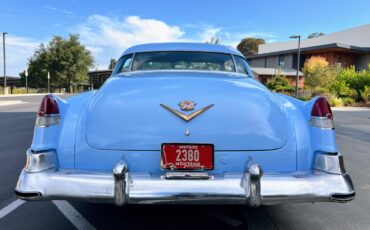 Cadillac-DeVille-1952-4