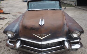 Cadillac-DeVille-1956-Sedan-4