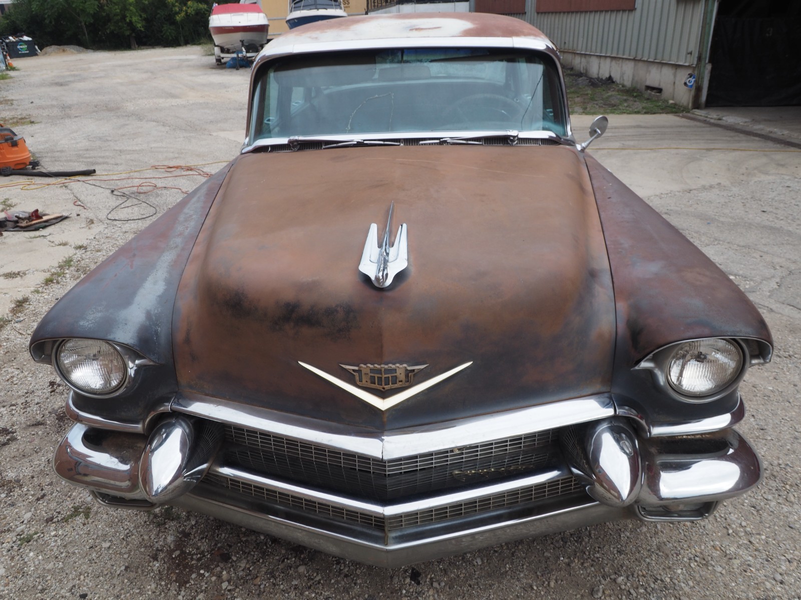 Cadillac-DeVille-1956-Sedan-4