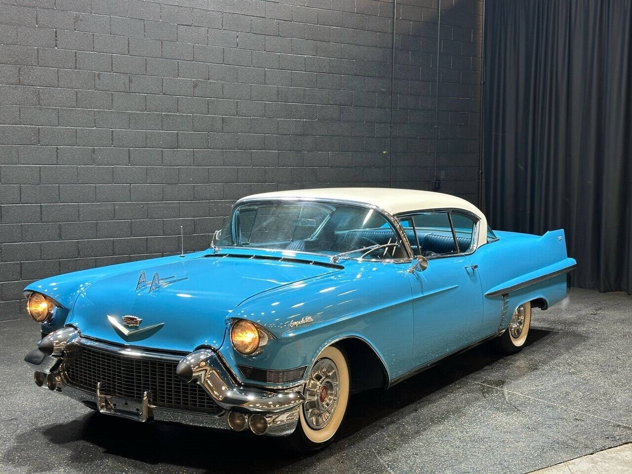 Cadillac-DeVille-1957-Coupe-1