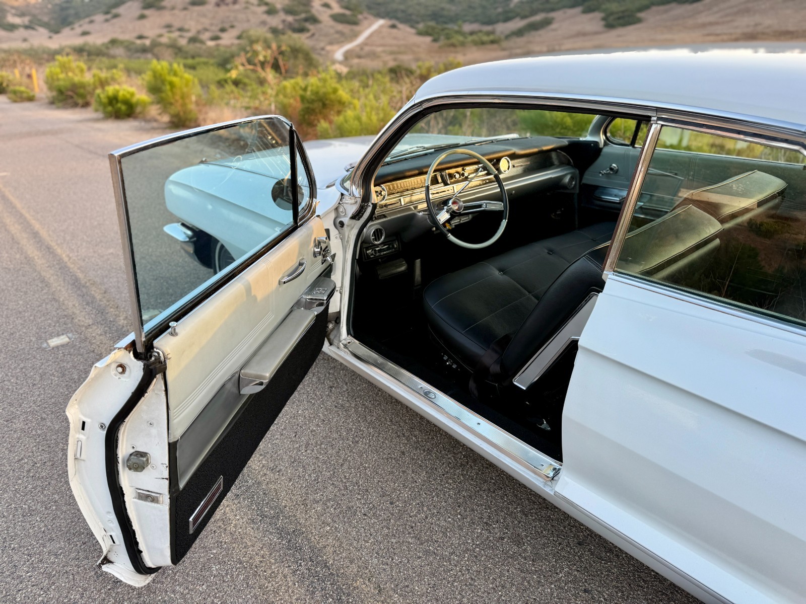Cadillac-DeVille-1961-Coupe-17