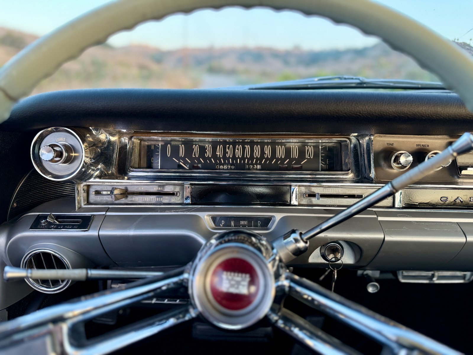 Cadillac-DeVille-1961-Coupe-22