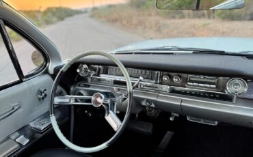 Cadillac-DeVille-1961-Coupe-24