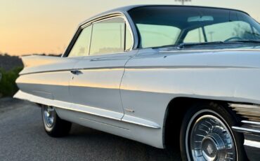 Cadillac-DeVille-1961-Coupe-29
