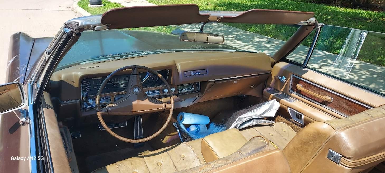Cadillac-DeVille-1968-Convertible-11