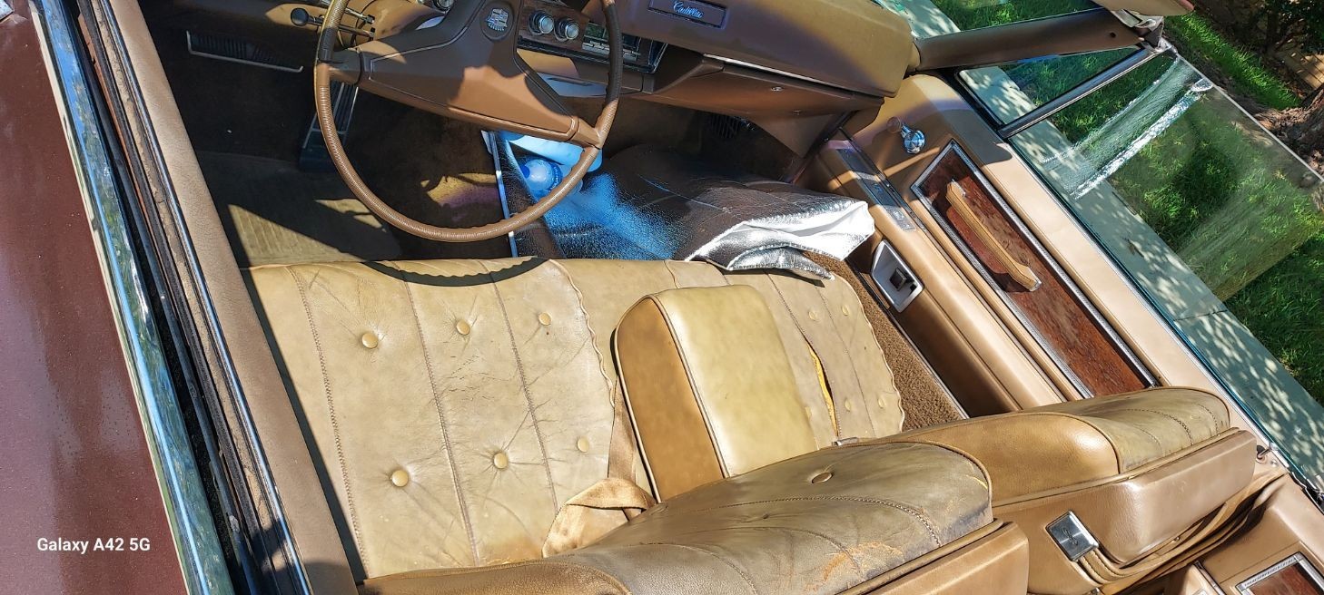Cadillac-DeVille-1968-Convertible-9