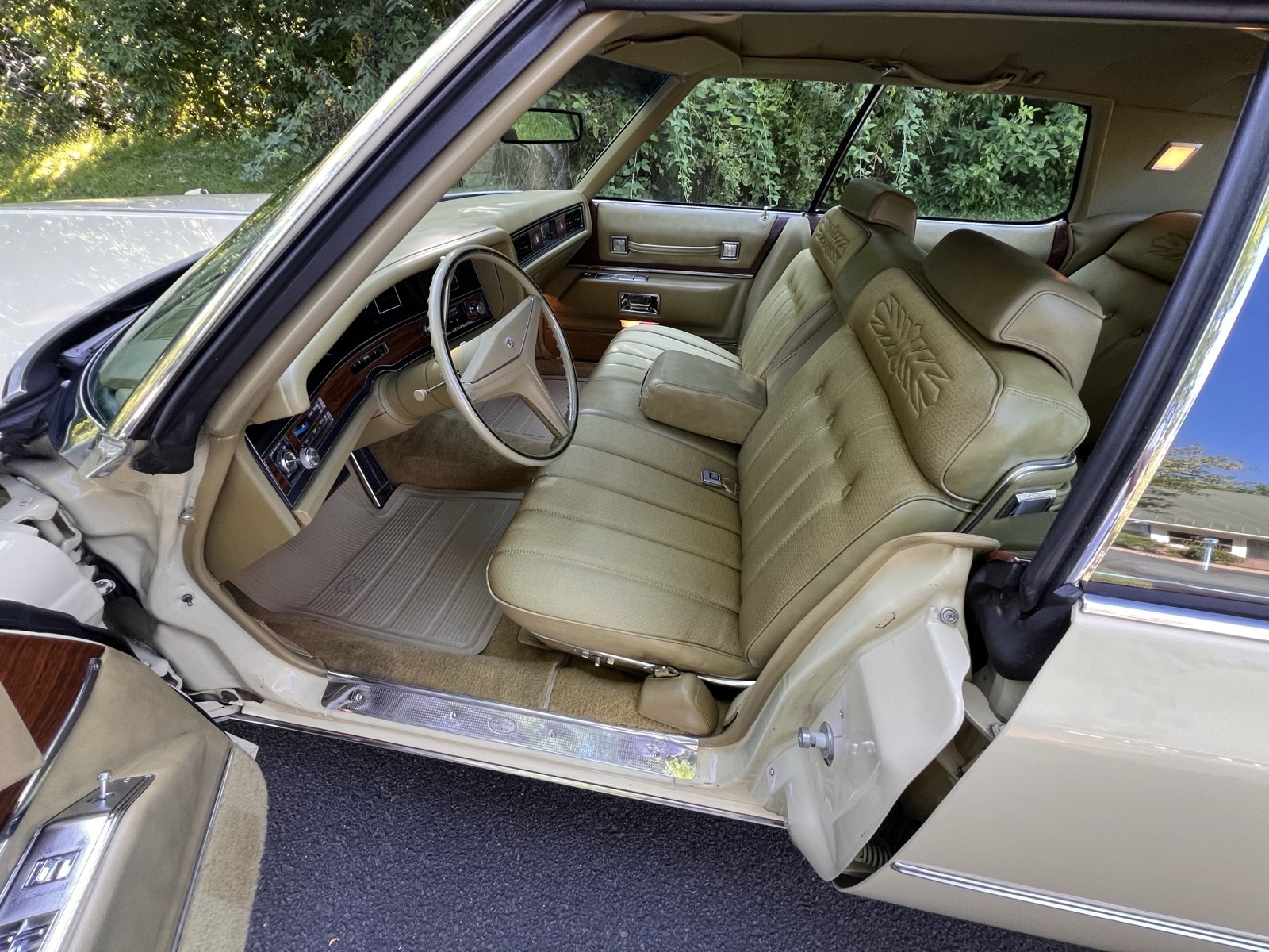 Cadillac-DeVille-1973-18