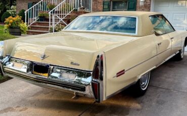 Cadillac-DeVille-1973-2