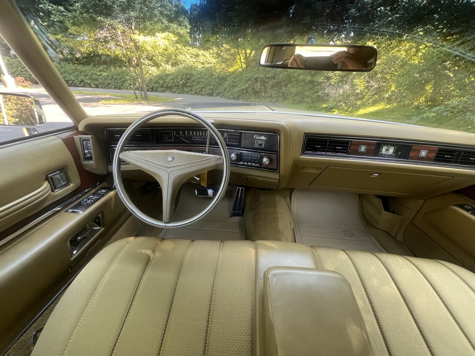 Cadillac-DeVille-1973-26
