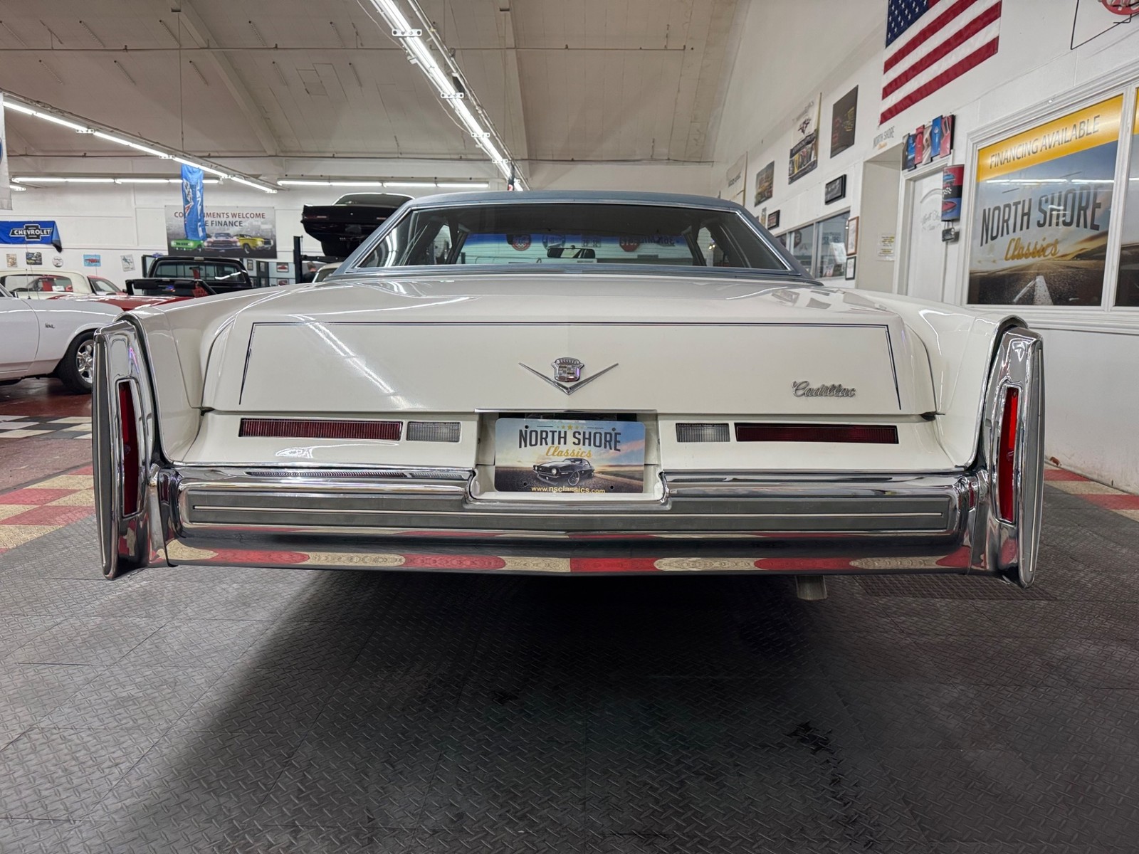 Cadillac-DeVille-1975-12