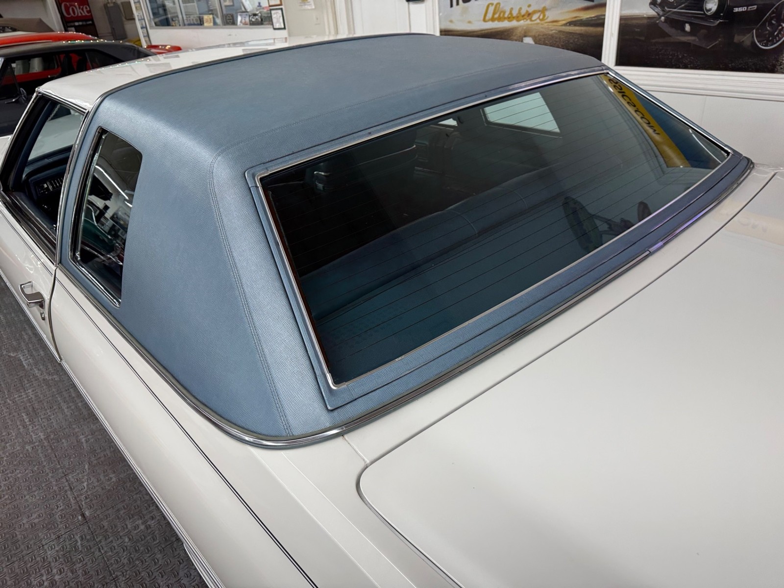 Cadillac-DeVille-1975-13