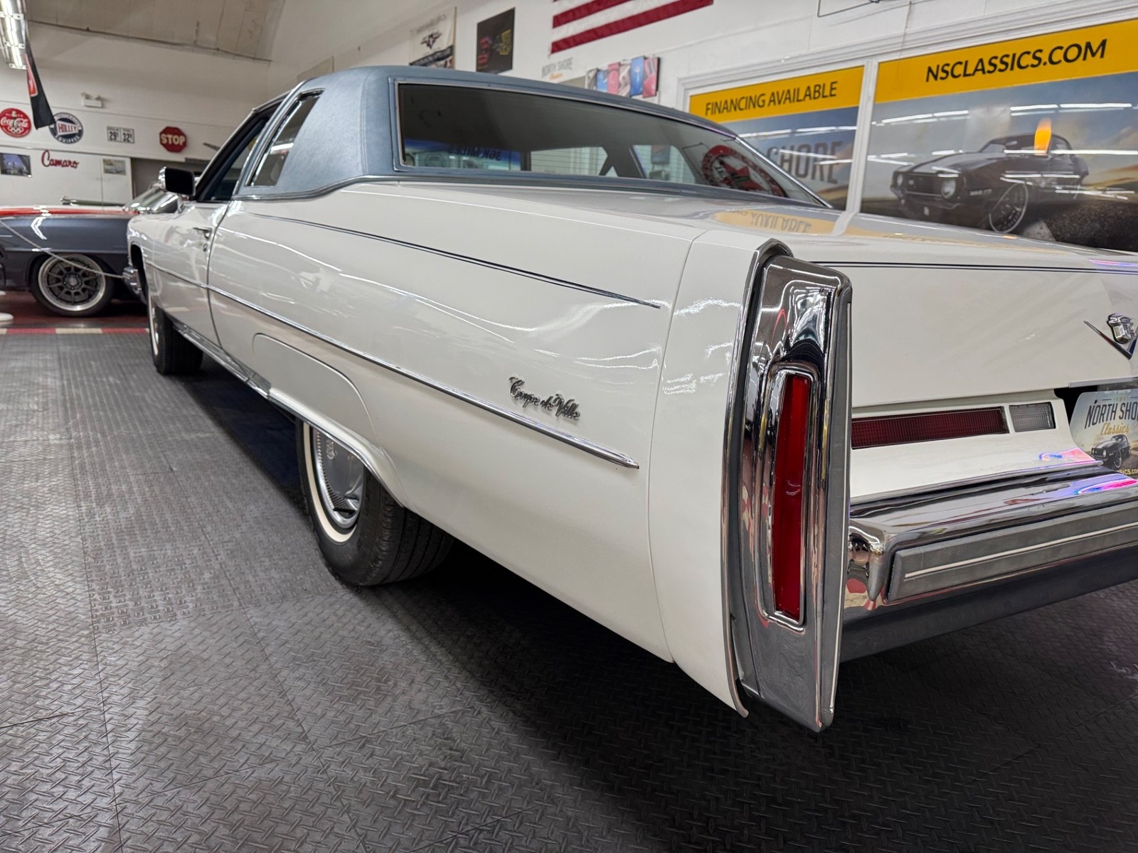 Cadillac-DeVille-1975-22