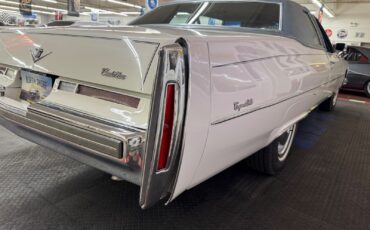 Cadillac-DeVille-1975-29