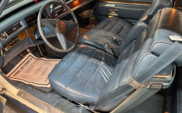 Cadillac-DeVille-1975-30