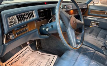 Cadillac-DeVille-1975-34