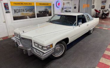 Cadillac-DeVille-1975