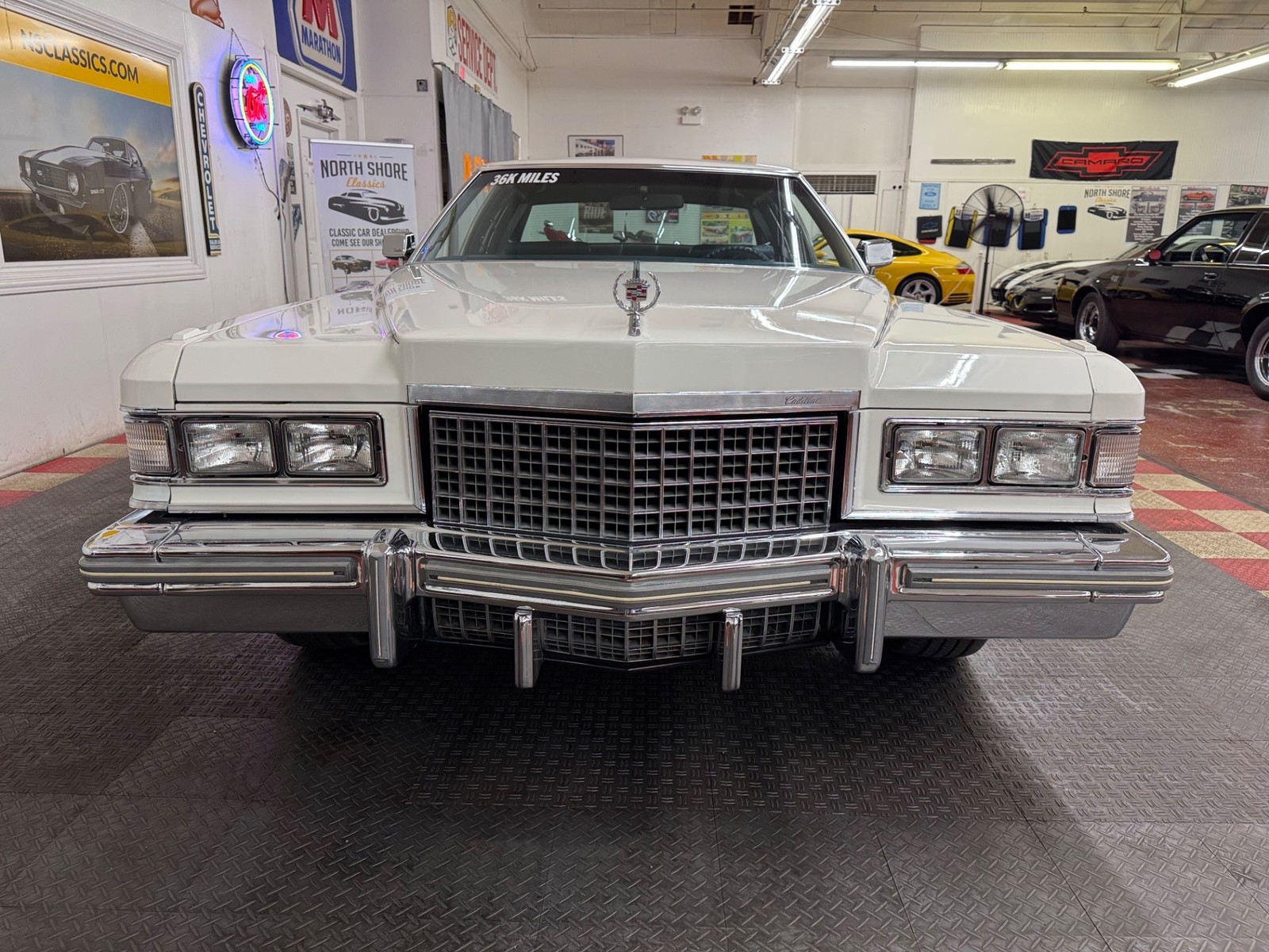 Cadillac-DeVille-1975-6