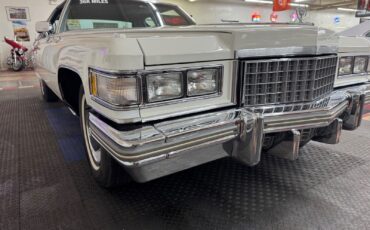 Cadillac-DeVille-1975-7