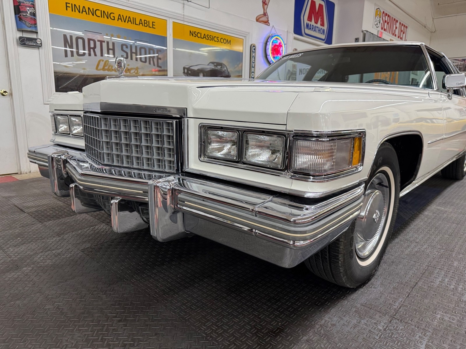 Cadillac-DeVille-1975-8