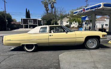 Cadillac-DeVille-1975-Coupe-13