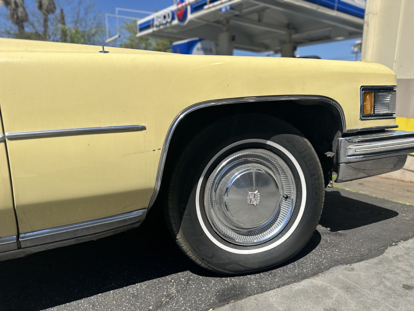 Cadillac-DeVille-1975-Coupe-15