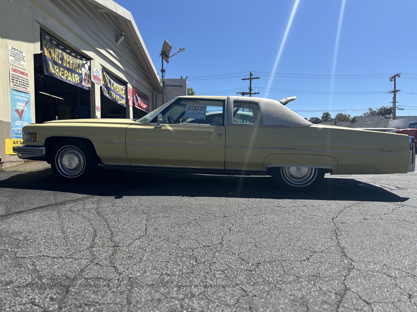 Cadillac-DeVille-1975-Coupe-4