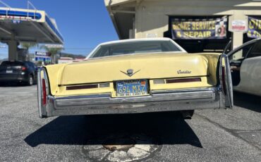 Cadillac-DeVille-1975-Coupe-5