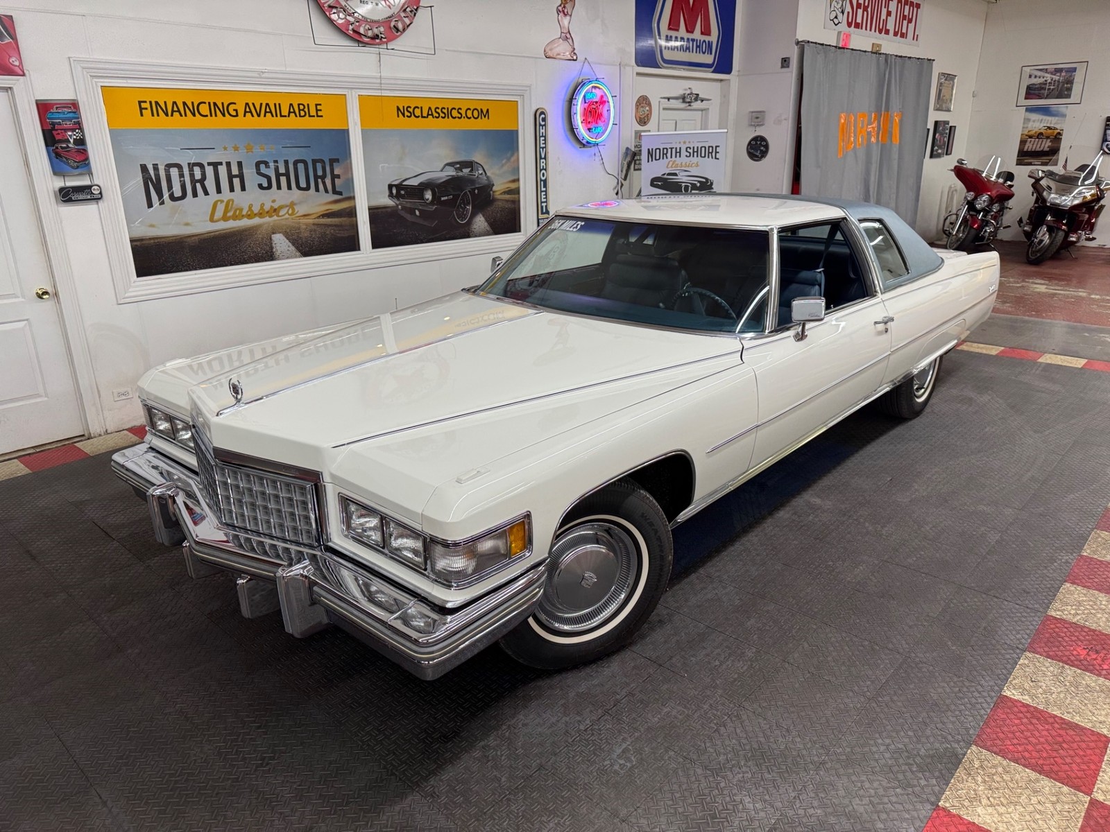 Cadillac-DeVille-1975