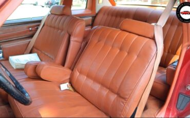 Cadillac-DeVille-1977-Coupe-7