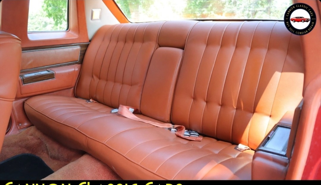 Cadillac-DeVille-1977-Coupe-8