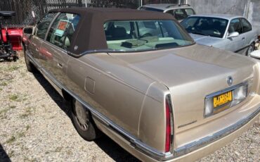 Cadillac-DeVille-1996-Sedan-2