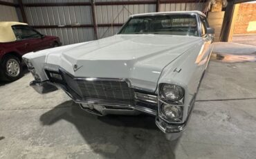 Cadillac-Deville-1968-White-Light-Cream-Leather-11
