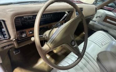 Cadillac-Deville-1968-White-Light-Cream-Leather-3