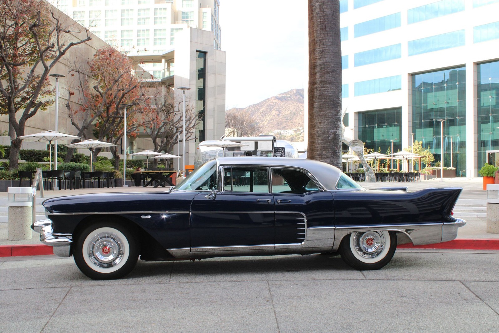 Cadillac-Eldorado-1958-Sedan-7