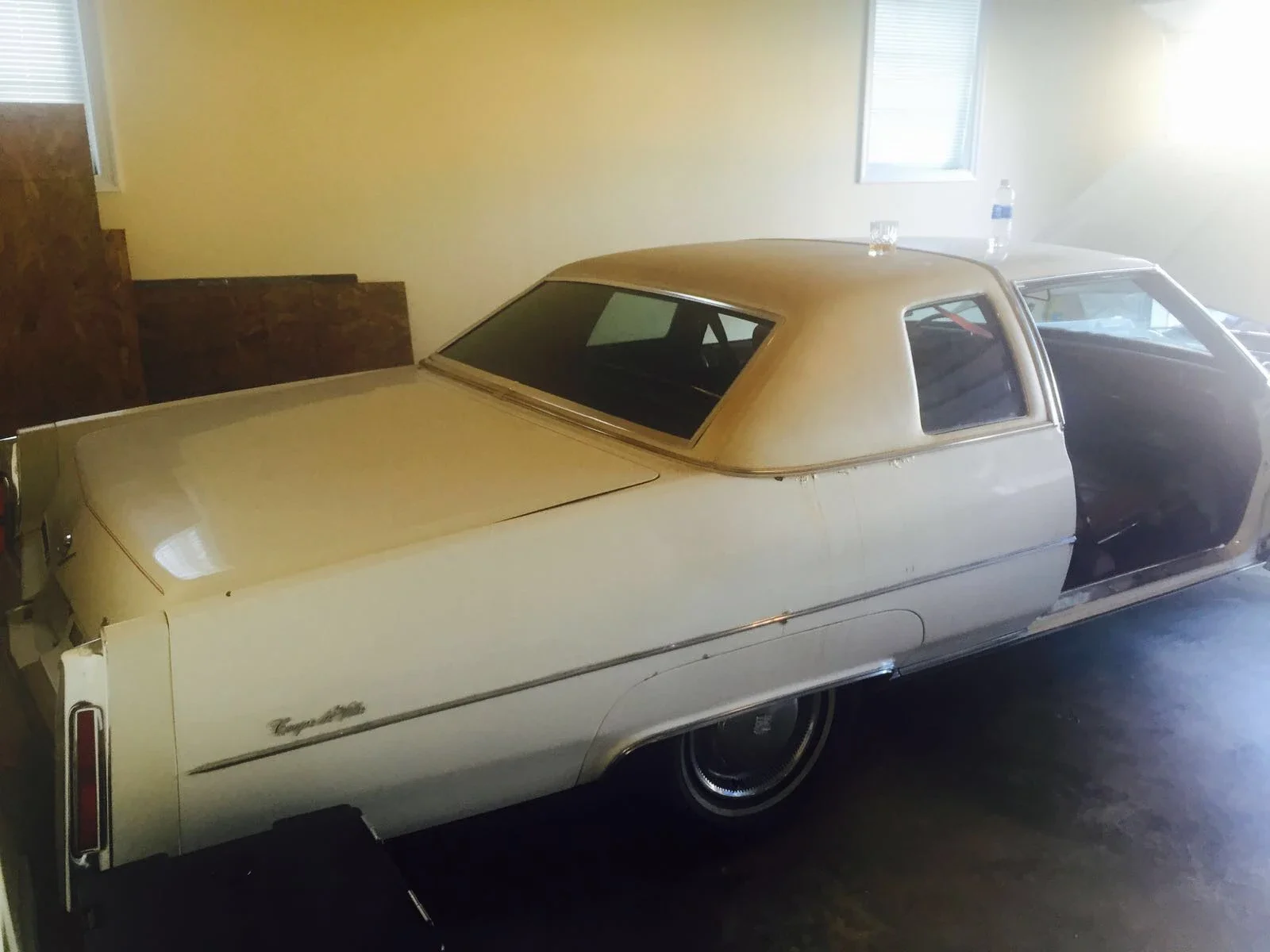 Cadillac-Eldorado-1975-Burgundy-Burgundy-5