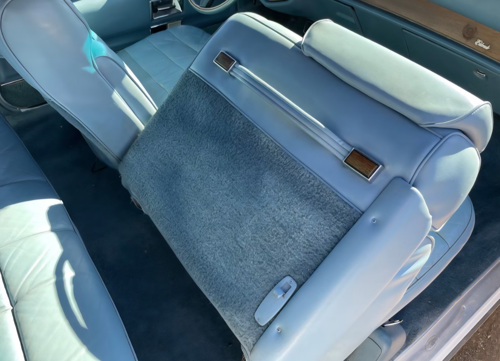 Cadillac-Eldorado-1975-Convertible-13