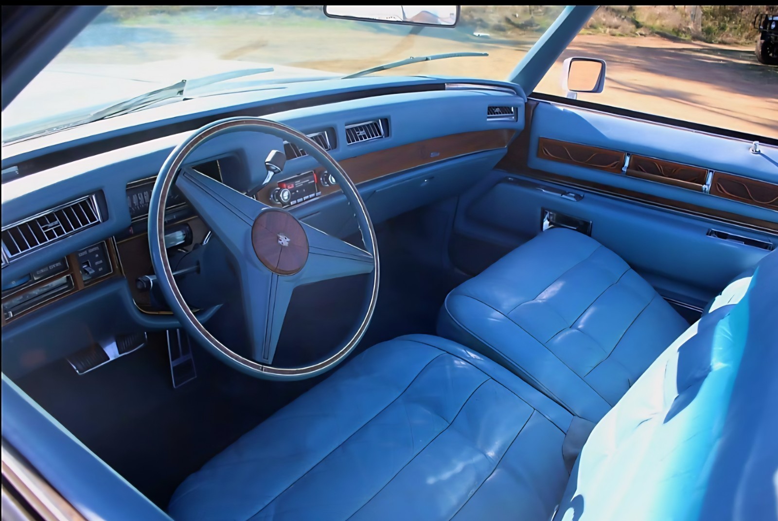 Cadillac-Eldorado-1975-Convertible-9