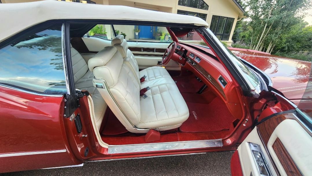 Cadillac-Eldorado-1976-Convertible-17
