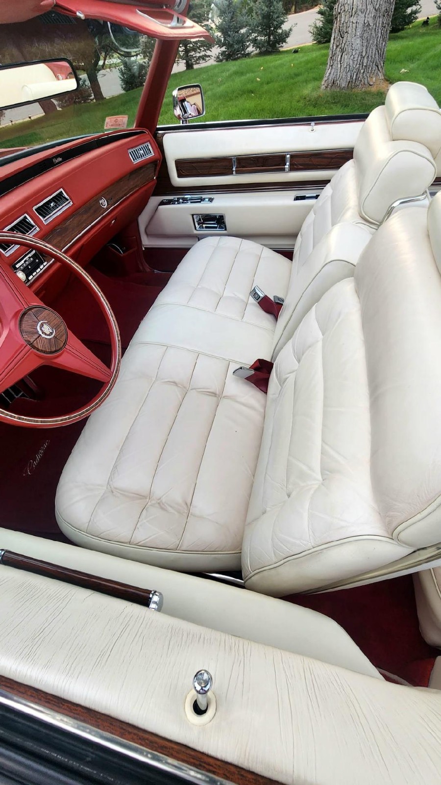 Cadillac-Eldorado-1976-Convertible-24