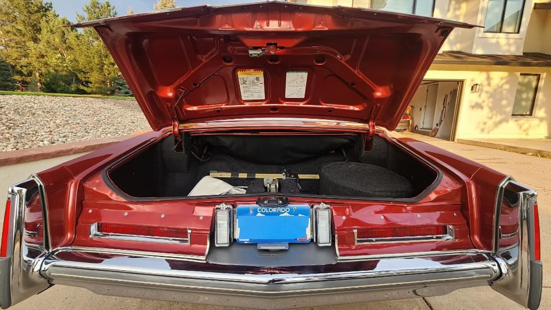 Cadillac-Eldorado-1976-Convertible-33