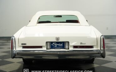 Cadillac-Eldorado-1976-Cotillion-White-Firethorn-Red-26