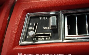 Cadillac-Eldorado-1976-Cotillion-White-Firethorn-Red-44