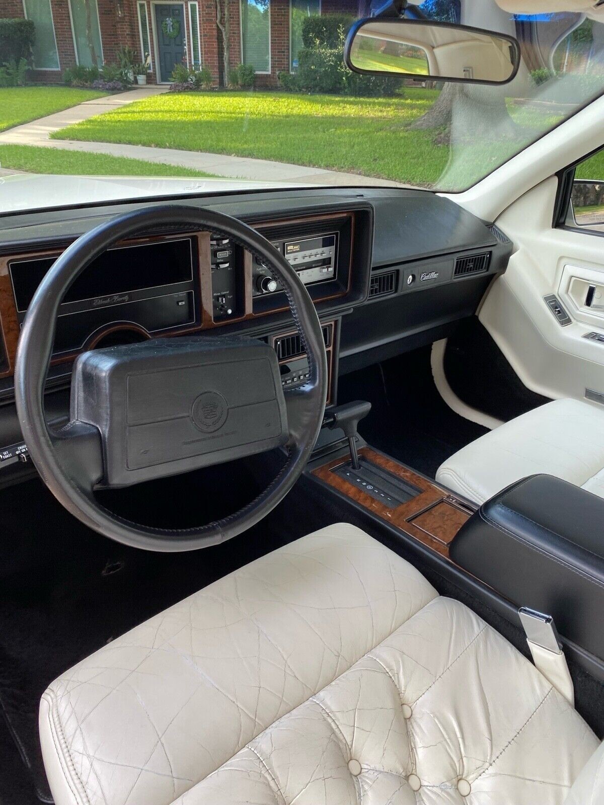 Cadillac-Eldorado-1991-Coupe-13